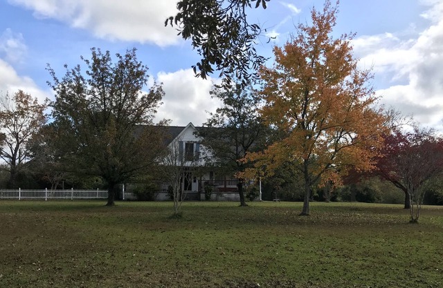 Vintage Farm House