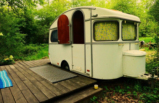 Vintage Caravan in green and quiet paradise