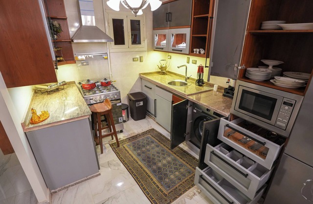 Vintage & Practical Flat-Walking distance- Nile