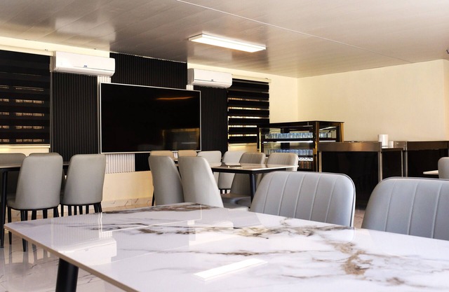 VIP Hotel Amman
