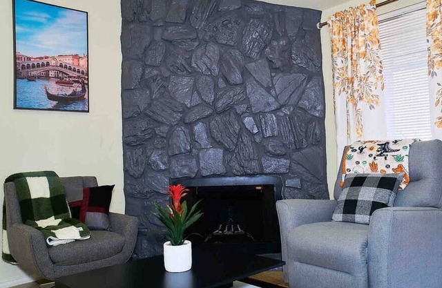 Visit Downtown Frisco Cozy and relaxing Home Dallas TX