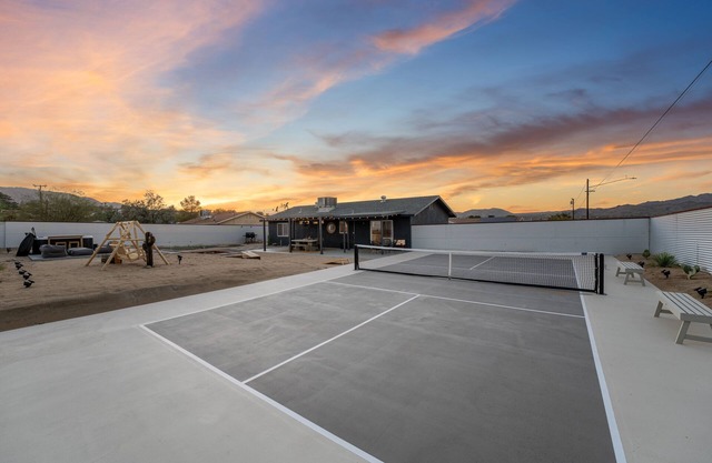 Vista del Valle 🌵 Pickleball + Pitch&Putt + Hot Tub + Pool