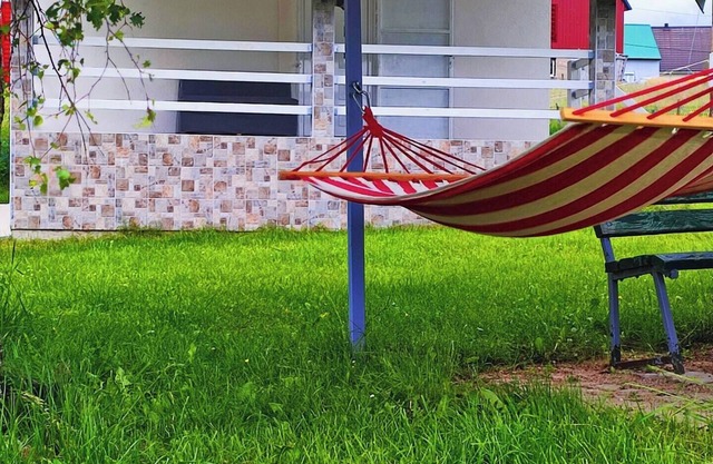 Vista Hill House: Your peaceful getaway, ideal location, great view & nice yard