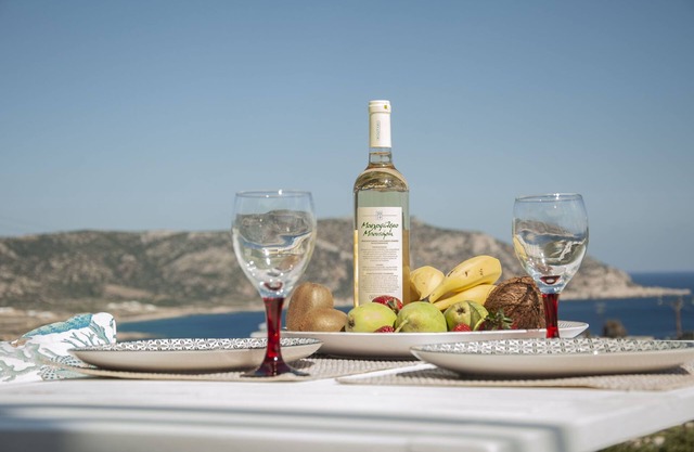 Vista Mare Suites , 2 min drive to the sea (3)