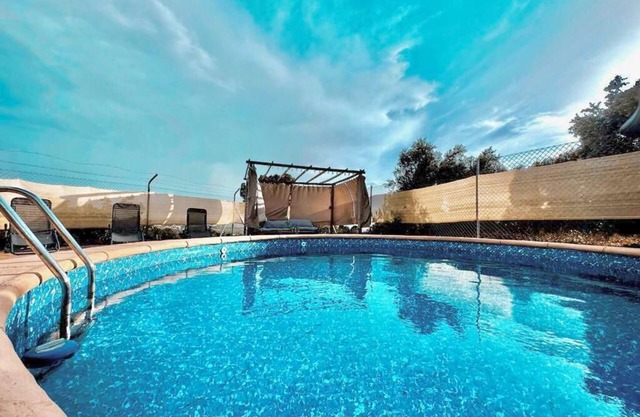 Vistabuena house with private pool.