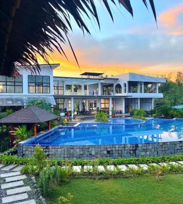 Vistapaloma beach resort