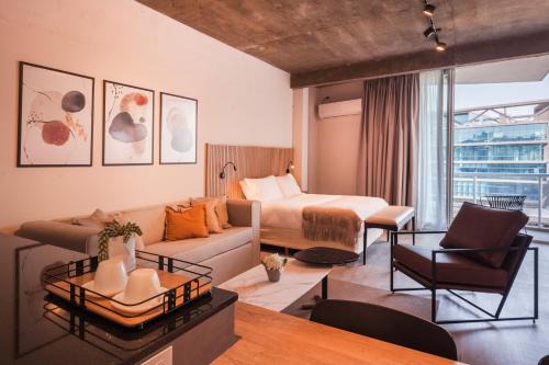 Viví Pilar en este increíble Studio powered by Argenhost P326