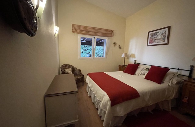 VV LOS JAZMINES WITH OUTDOOR JACUZZI FOR EXCLUSIVE USE, MOUNTAIN AND SEA VIEWS