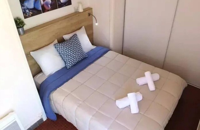 VVF Haute Provence * - 2 Room Cottage 4 People 1 baby Calade