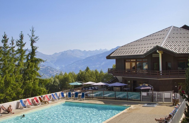 VVF Les sittelles à Montalbert