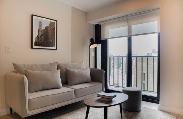 w* | Bright 2BR w/Balconny in Miraflores