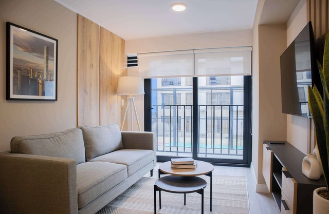 w* | Impressive 1BR w/Balcony in Miraflores