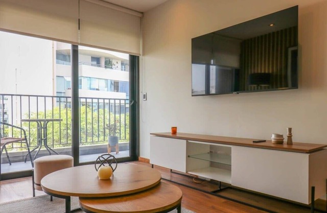 w* | Remarkable 1BR with Balcony in Miraflores