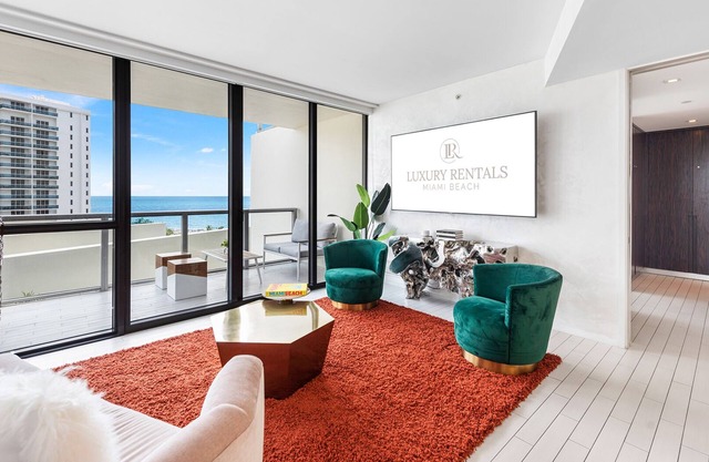 W South Beach: Oceanview Condo with Pool & Direct Beach Access