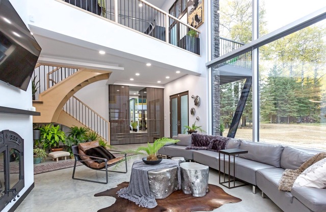 Wabamun Modern Retreat Oasis. Sleeps 6. Hot Tub.
