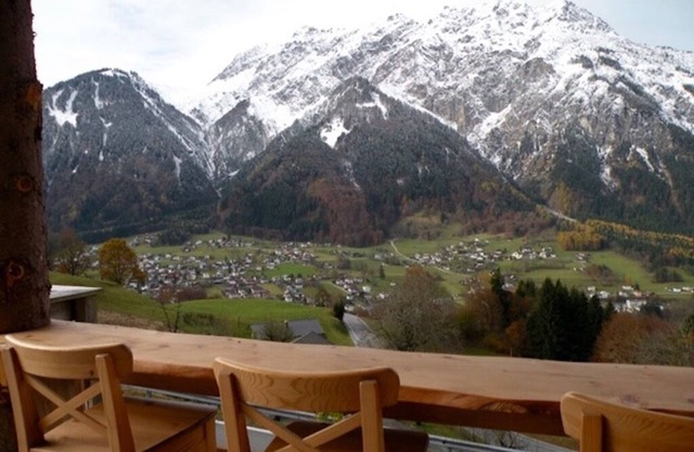 ‘Wabi-Sabi‘ Holiday Apartment - the perfect alpine retreat for up to 4 guests