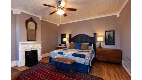 Waite Phillips - Historic Hotel