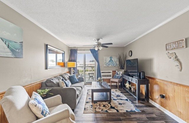 Walk to Beach - Beach Cottage at OD B32 - Pool - Lake View