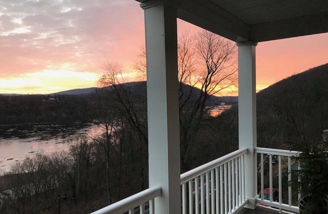 Walk to Potomac River and downtown Harpers Ferry