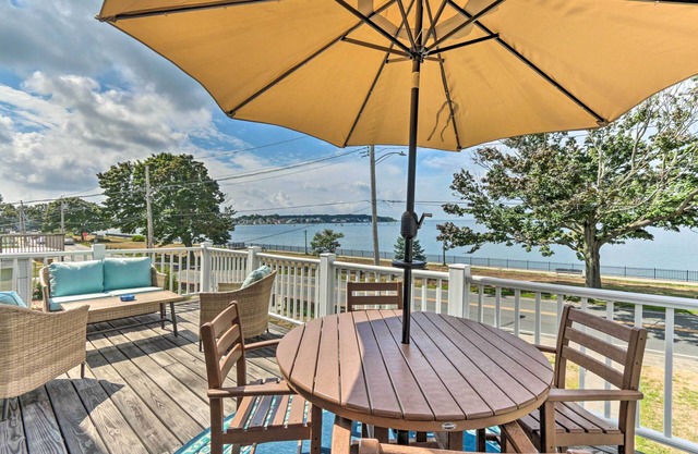 Walkable New Haven Retreat w/Ocean Views!