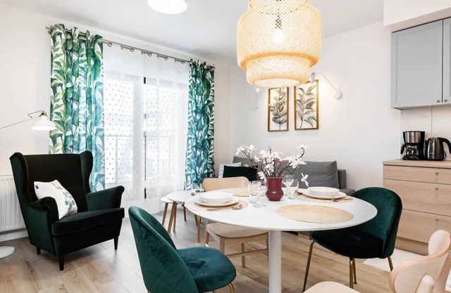 Walońska 19 | Wrocław Apartment | Terrace, Parking
