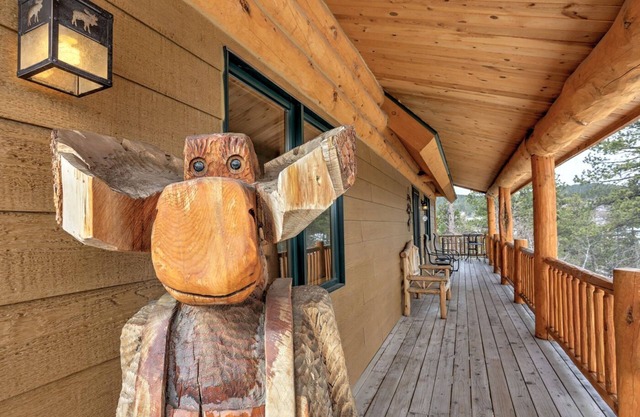 Wannabee Moose Lodge