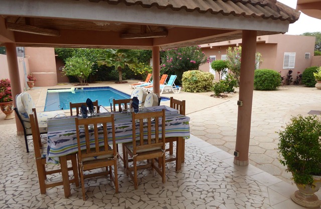 WARANG VILLA 8 P WITH SWIMMING POOL 12 KM SALLY CLOSE SEA BETWEEN MBOUR AND NIANING WIFI