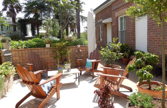 Waratah Cottage - close to Goulburn CBD in a quiet location