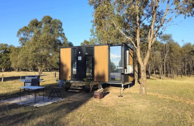 Wareek Retreat by Tiny Away