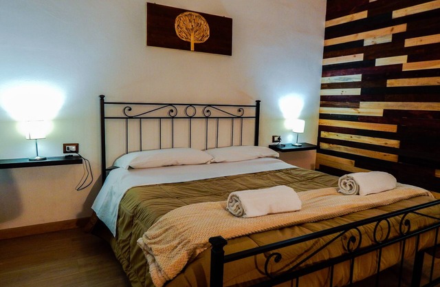 Warm and cozy room with handcrafted recycled wood finishes