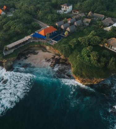 Water Blow Huts