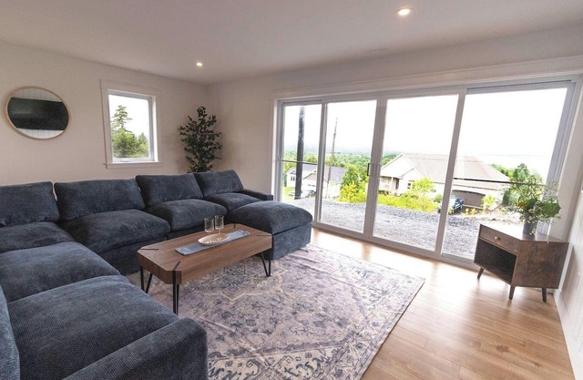 Water View Home in Grand Bay, NB - Sleeps 10