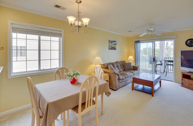 Water-View Haven ~ 6 Mi to Myrtle Beach!