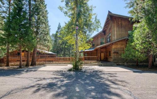Waterfall Lodge Yellowstone Vibes Ac Space