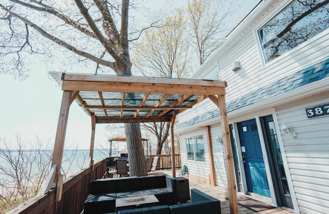 Waterfront 2BR Loft w/Sunset View!