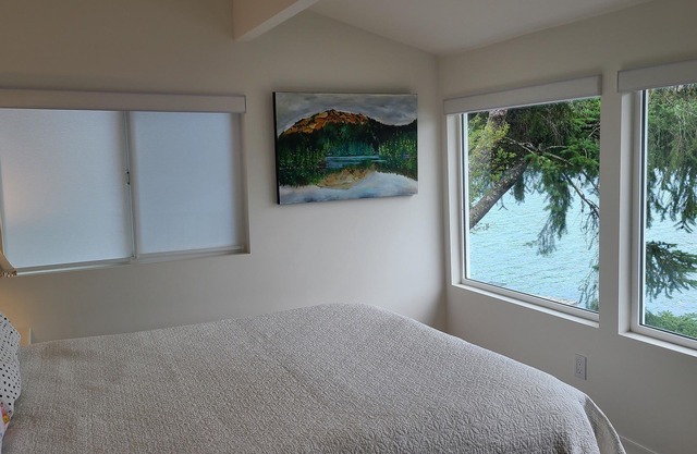 Waterfront cabin on Shawnigan Lake with private dock.