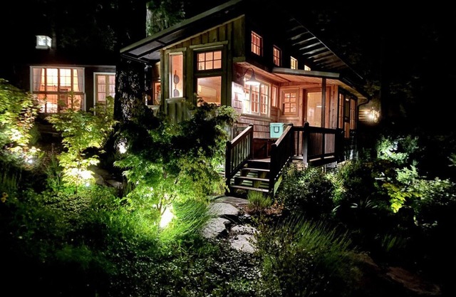 Waterfront Cottage, The Captains Cabin is a romantic, remote spot in the PNW.