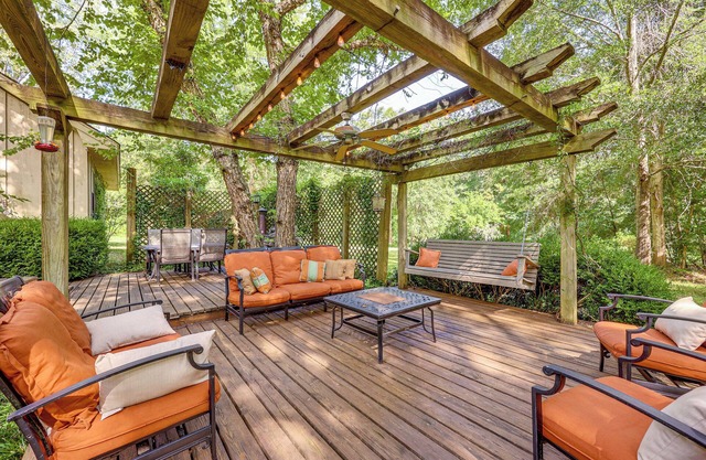 Waterfront Home w/Playground Near DeGray & Caddo!