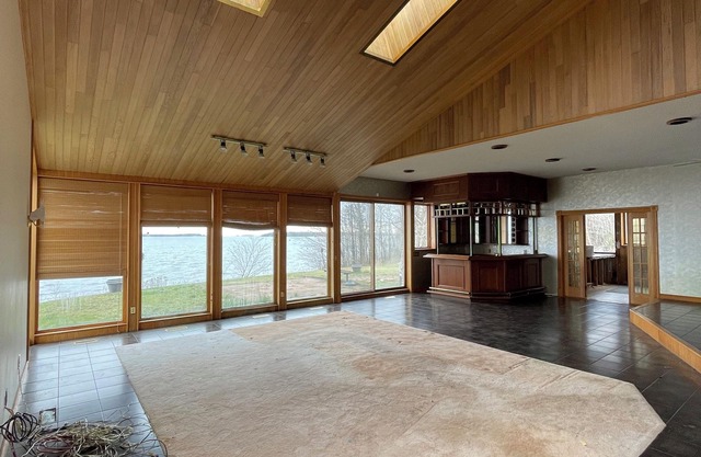 Waterfront house for rent in Algoma Mills on the North Channel of Lake Huron.
