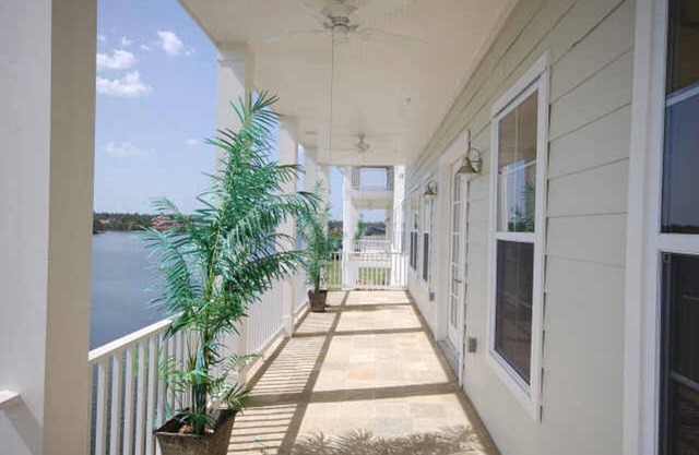 Waterfront Oasis near City Center & I45 (3Bed/3Ba). LOCATION, LOCATION, LOCATION