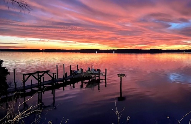 Waterfront Sunsets, Fishing, Boating, and Crabs! Paxs River, Budds Creek MIR.