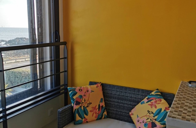 Waterfront T3 - sea view - garden, terrace, free parking