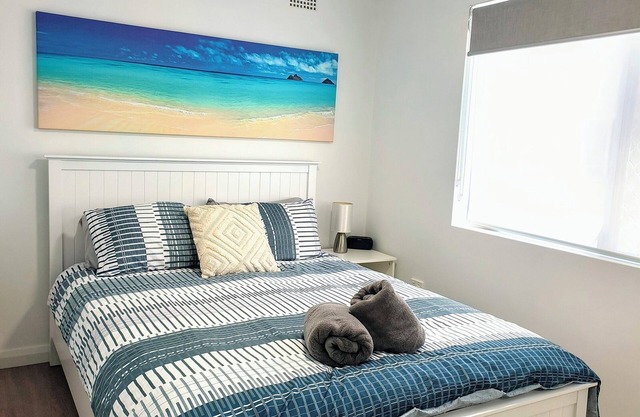 Waterfront Unit - Jewel Court Unit 5 - on Marine Parade
