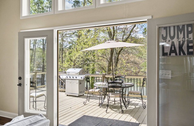 Waterfront with an easy walk to party dock and pet friendly home on Lake Lanier