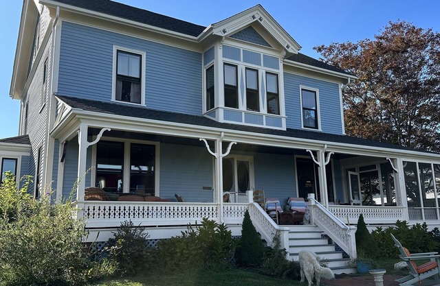 WATERVIEW Elegant Jamestown Home 15% END OF SUMMER DISCOUNT + 15% WEEK DISCOUNT