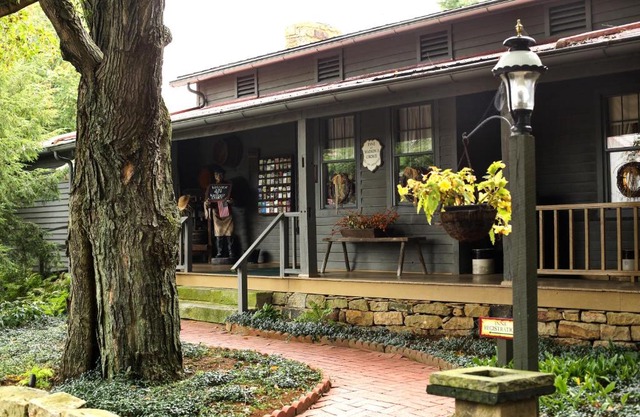 Watson Estate BnB & Deer Creek Winery