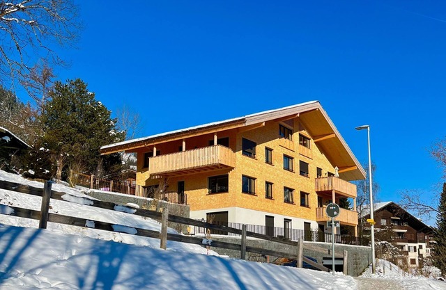 Weisshorn (OG + DG Südwest) by Interhome