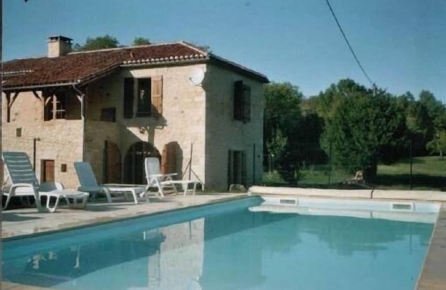 Welcome at Clos du mayne, farm in the quercy in the middle of forest !