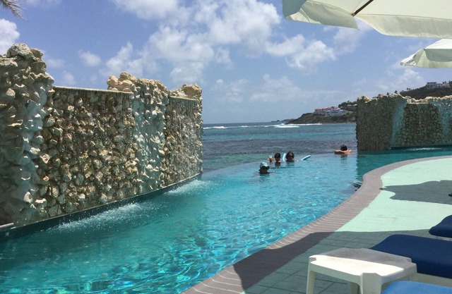 Welcome Home Beautiful Ocean View 1-Bedroom Suite