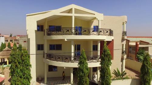WELCOME LODGE